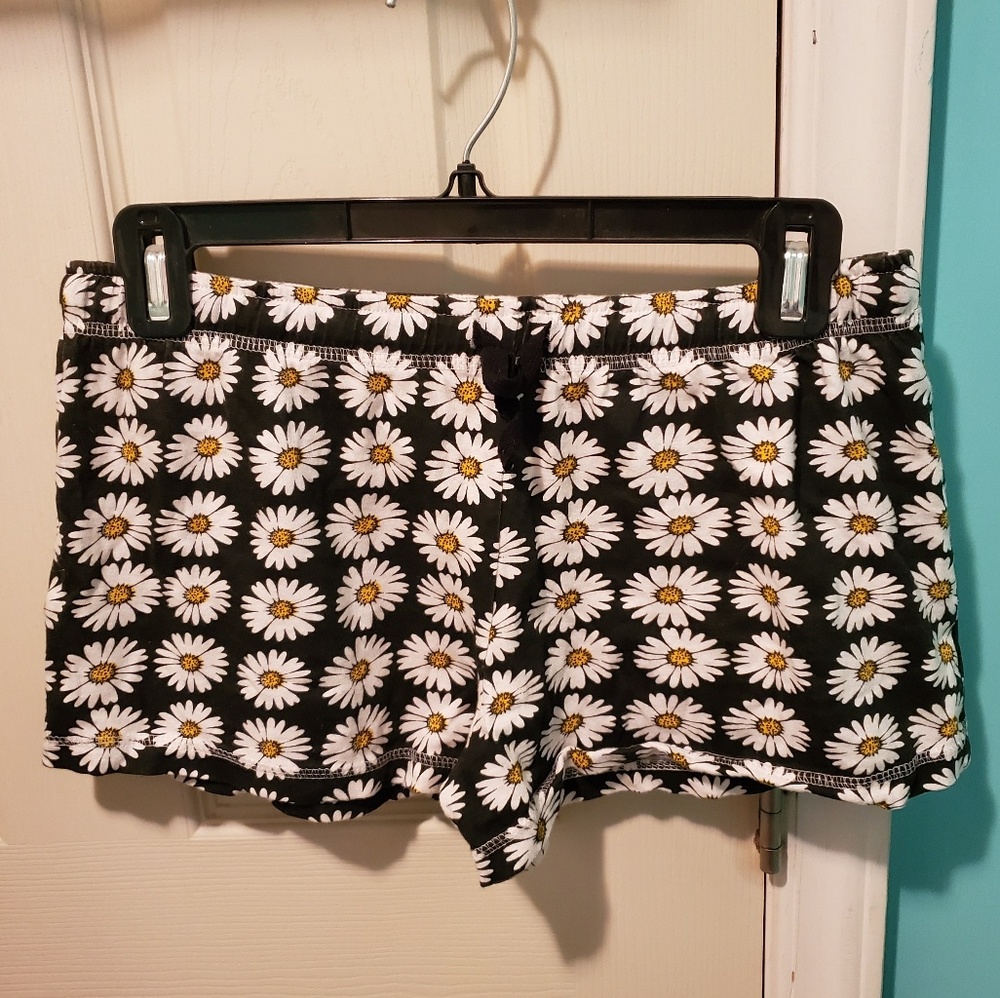 Black, White & Yellow Daisy shorts